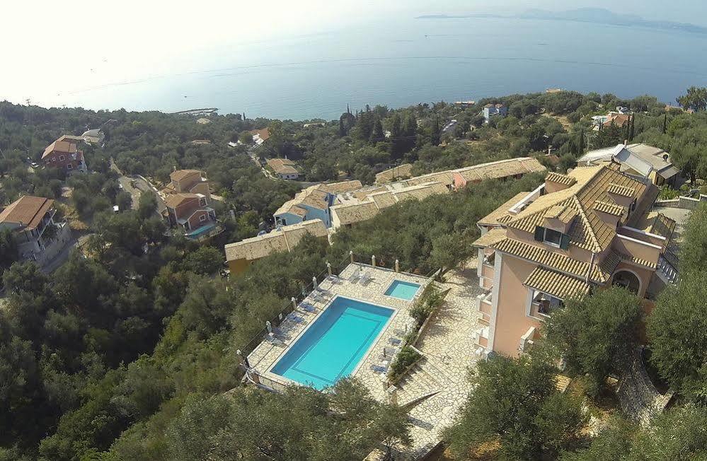 Aparthotel Nestoras
