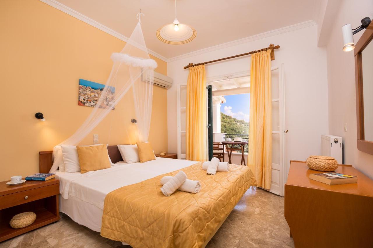 Nestoras Aparthotel 2*